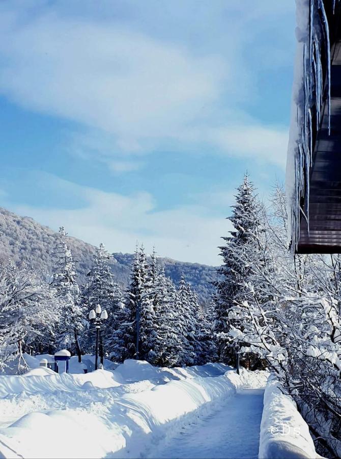 HASI hotel Jermuk Bagian luar foto
